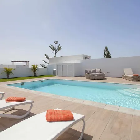 Homu Aura - Fantastica Con Piscina Privada Villa Playa Blanca